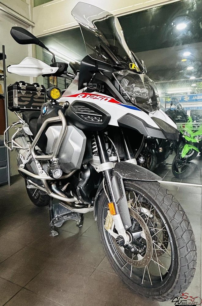 Used BMW R1250GS Adventure bike for Sale in Singapore - Price, Reviews ...
