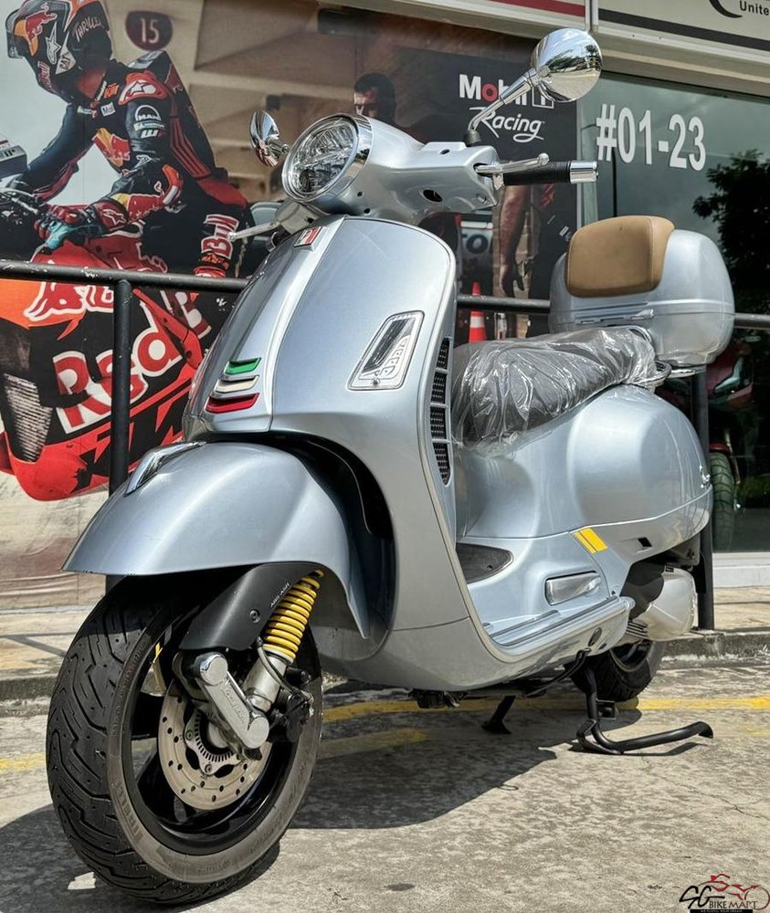 Used Vespa GTS 300 Supertech HPE bike for Sale in Singapore - Price ...