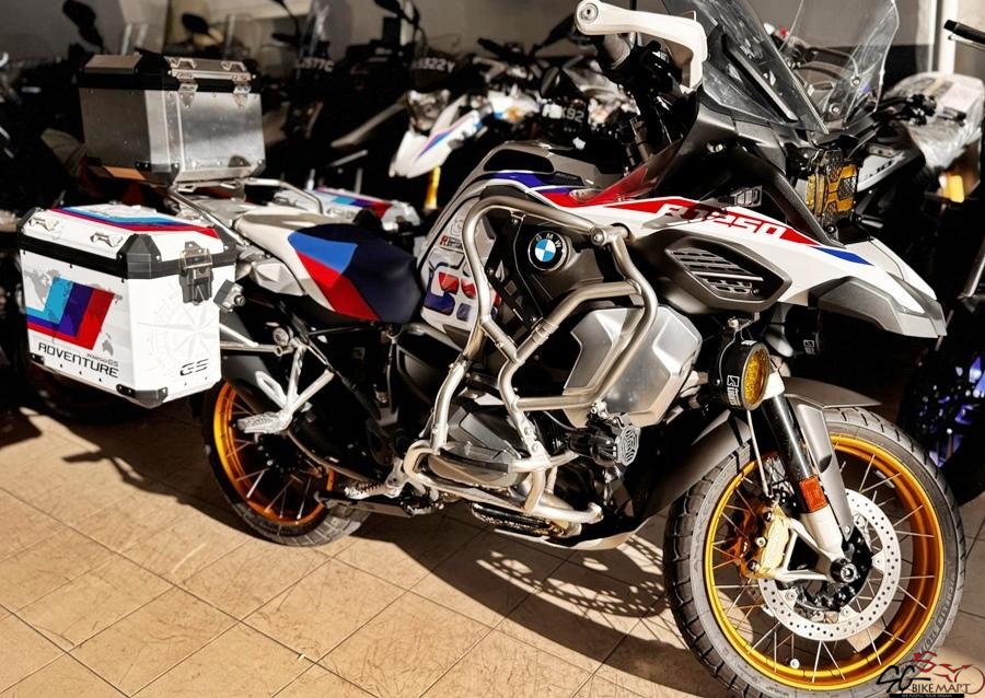 Used BMW R1250GS Adventure bike for Sale in Singapore - Price, Reviews ...
