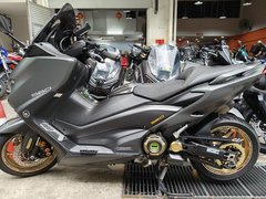 Used Yamaha Tmax 560 for sale