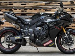 Used Yamaha YZF-R1 for sale
