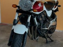 Honda CB400 Super 4 Revo