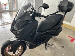 Yamaha Xmax 300