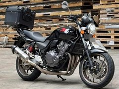 Honda CB400 Super 4 Revo
