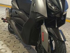 Yamaha Xmax 300