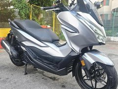 Honda Forza 300