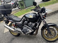 Honda CB400 Super 4 Revo