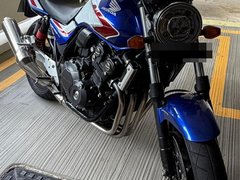 Honda CB400 Super 4 Revo