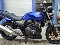 Honda CB400 Super 4 Revo
