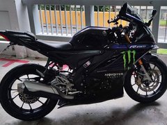 Yamaha YZF-R15M
