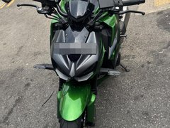Kawasaki Z1000