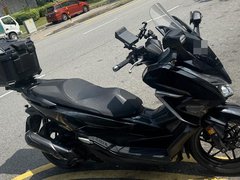 Honda Forza 300