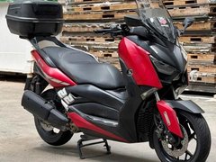 Yamaha Xmax 300