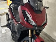 Honda Adv 350