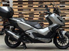 Honda Adv 350