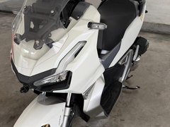 Honda Adv 150