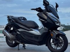 Honda Forza 300