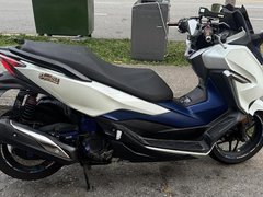 Honda Forza 300