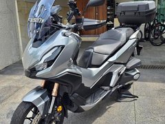 Honda Adv 350