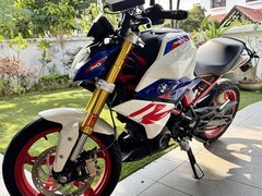 BMW G310R
