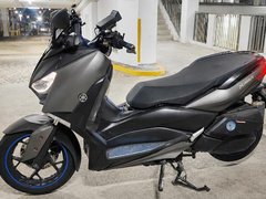 Yamaha Xmax 300