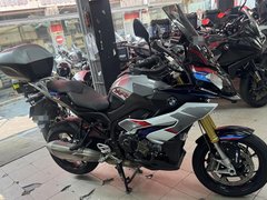 BMW S1000XR