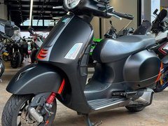 Vespa GTS 300 Super Tech