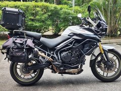 Triumph Tiger 800