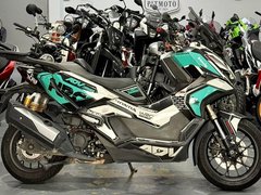 Honda Adv 350