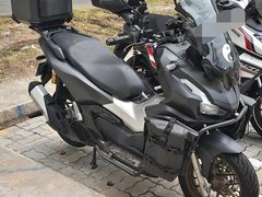 Honda Adv 160
