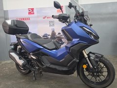 Honda Adv 350