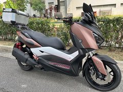 Yamaha Xmax 300