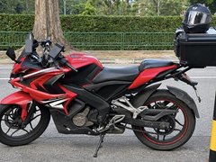 Bajaj Pulsar RS200