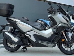 Honda Adv 350