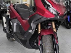 Honda Adv 350
