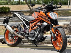 KTM 390 Duke
