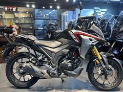 Honda CB200X