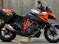 KTM 1290 Super Duke GT