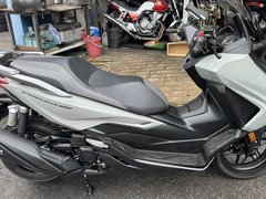 Honda Forza 350