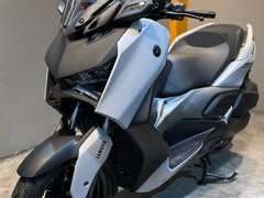 Yamaha Xmax 300