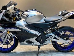 Yamaha YZF-R15M