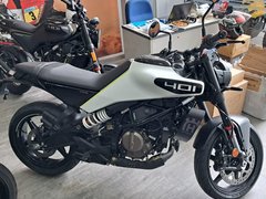 Brand New Husqvarna Svartpilen 401 for sale