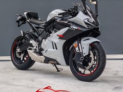 CFMoto 675SR-R