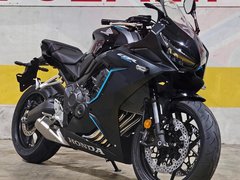 Honda CBR650R E-Clutch
