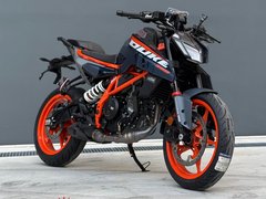 KTM 390 Duke