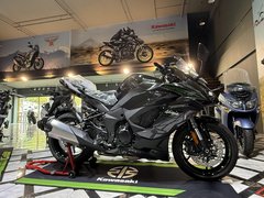 Kawasaki Ninja 1100SX