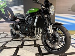 Kawasaki Z900RS 