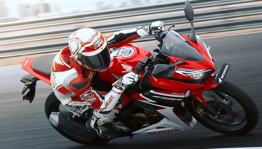 Honda cbr150r deals v3